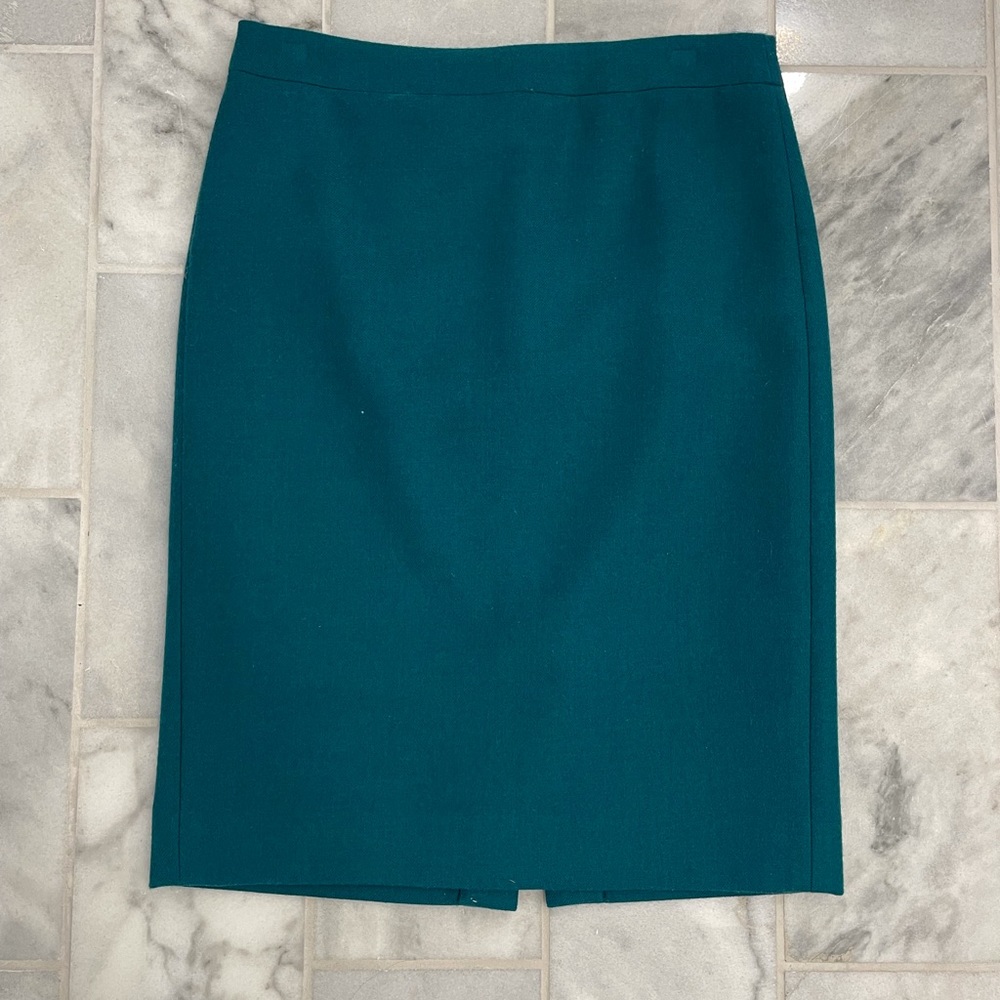 100% Wool J Crew No. 2 Pencil Skirt in Green